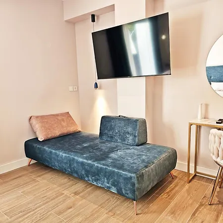 Luxury House Noble- Location In Town