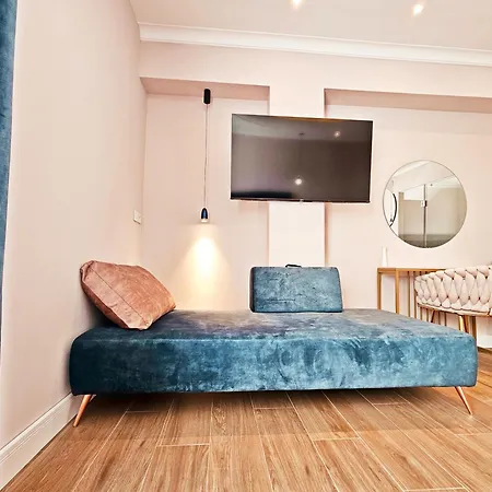 Luxury House Noble- Location In Town Apartment