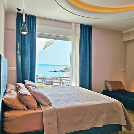 Luxury House Noble- Location In Town Apartment