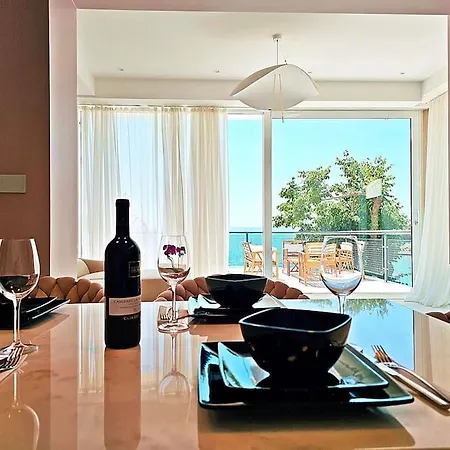 Apartment Luxury House Noble- Location In Town *