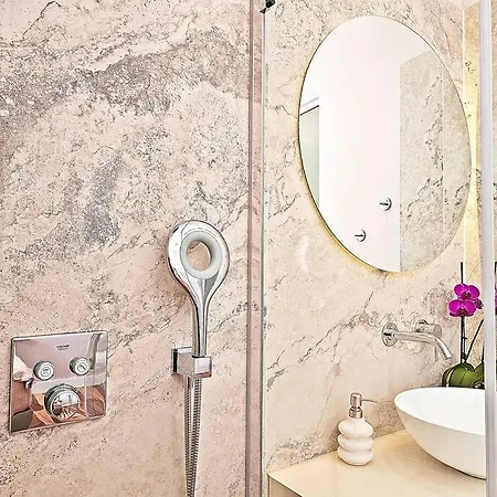 Luxury House Noble- Location In Town アパート *