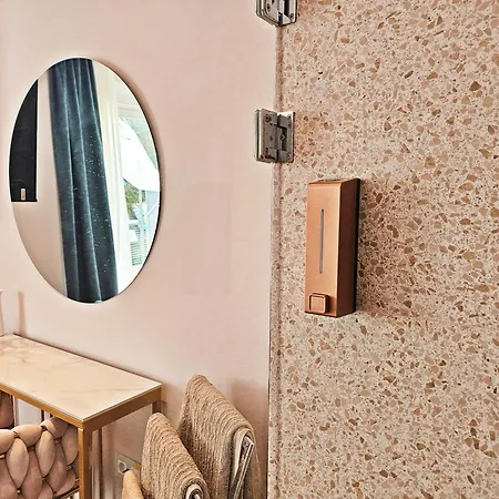 Luxury House Noble- Location In Town Apartamento